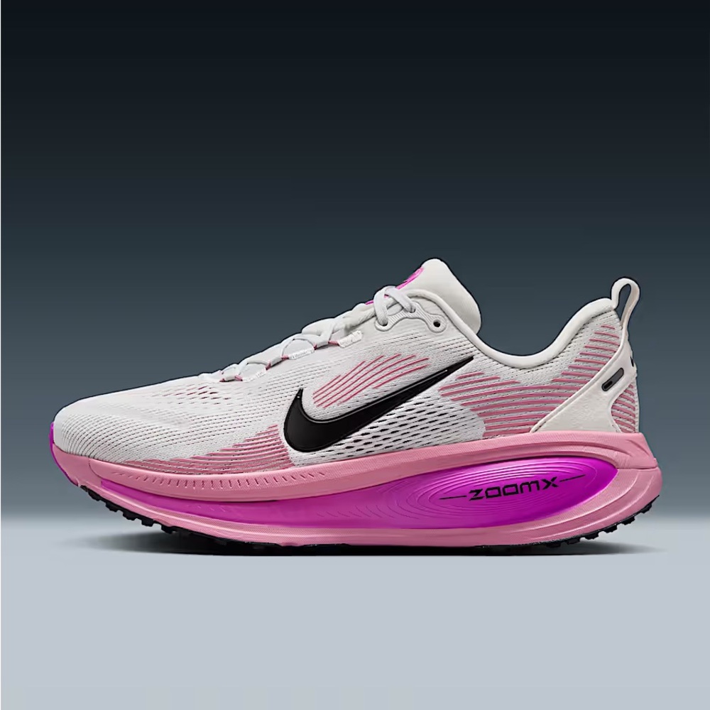 Women's Nike Vomero 18 9.5 white/pink/plum